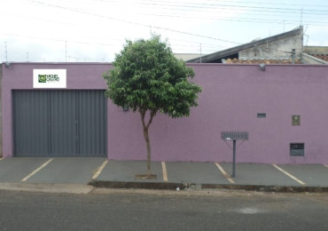 Vende-se, Casa no Pacaembu em Uberaba